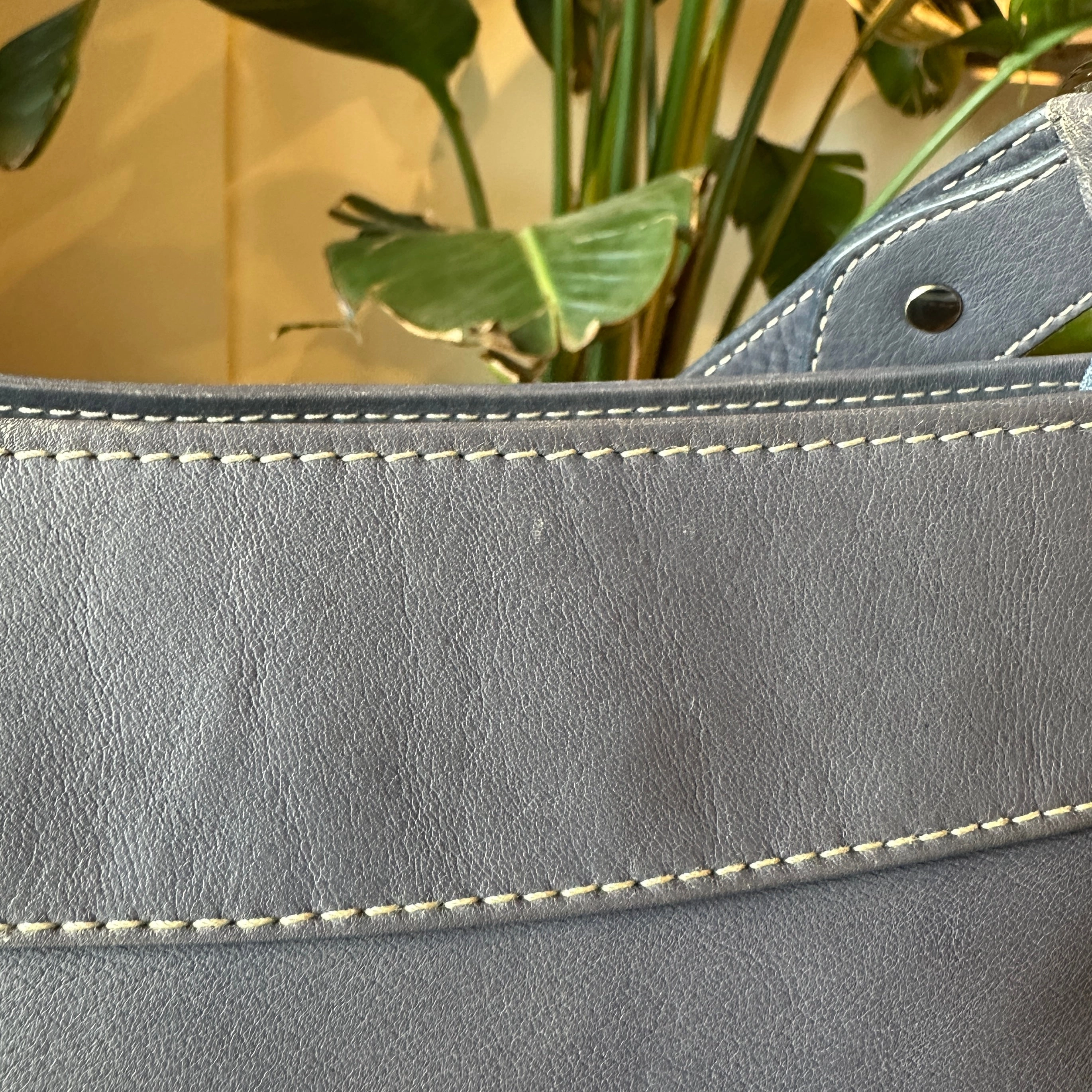 BALENCIAGA BB Gray Leather Shoulder Bag