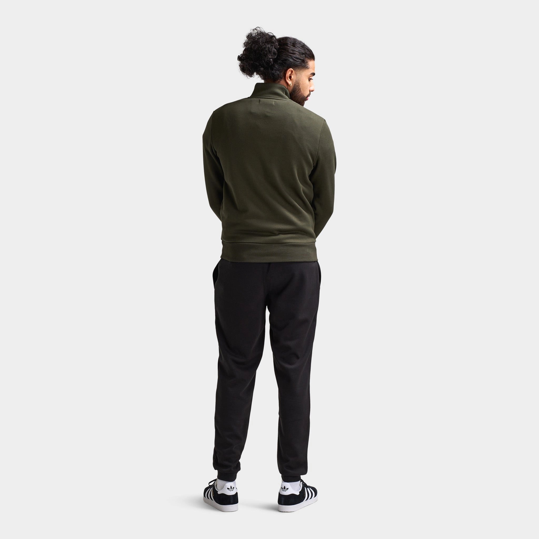 Fred Perry Badge Half Zip Sweatshirt / Hunting Green