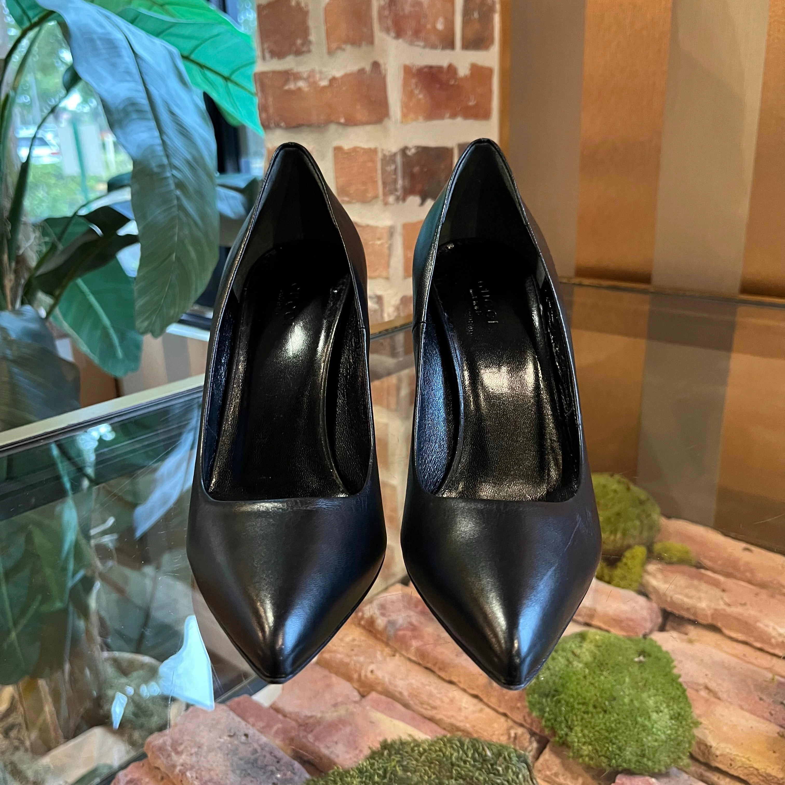 GUCCI Bamboo Black Leather Pumps SZ 38