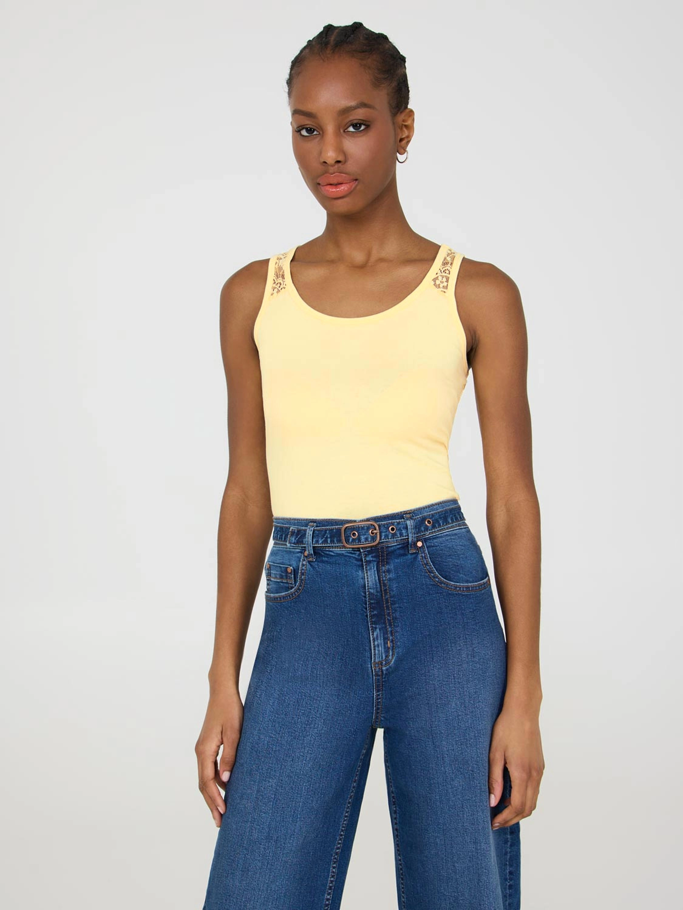 Sleeveless Lace Top