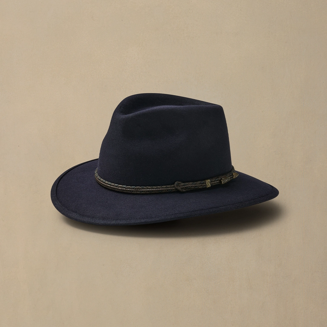 Traveller Midnight