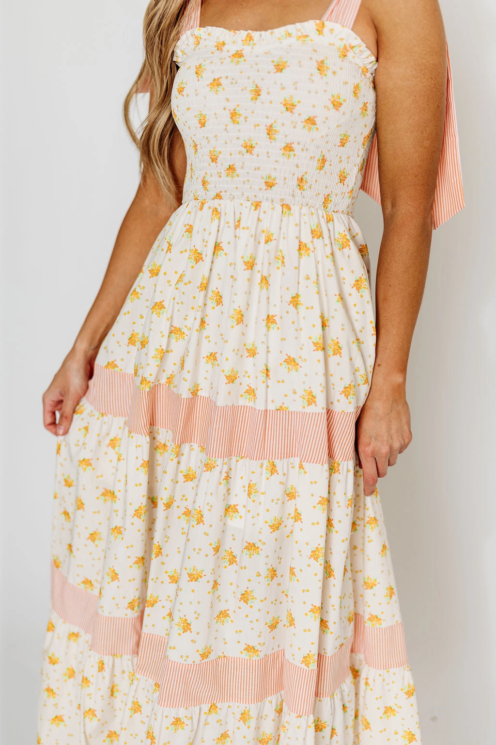 Vida Floral Maxi Dress in White/Orange