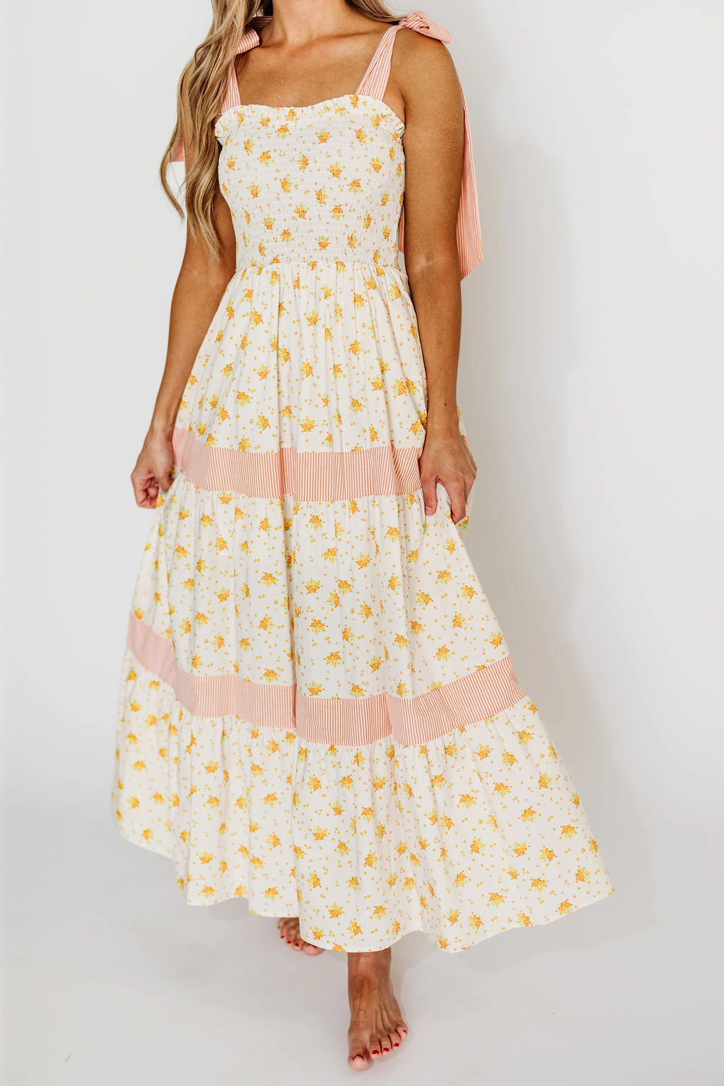 Vida Floral Maxi Dress in White/Orange