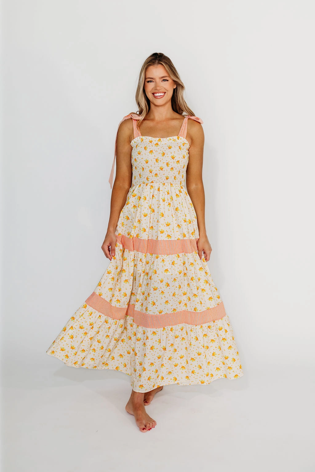 Vida Floral Maxi Dress in White/Orange