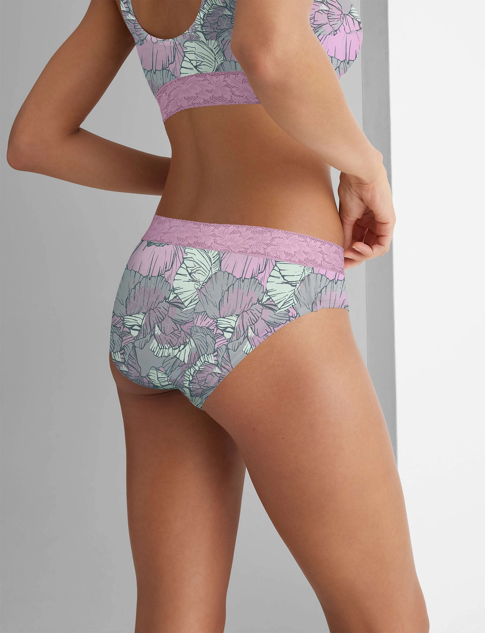 Women's Second Skin Brief, Lace Waist (3-Pack)